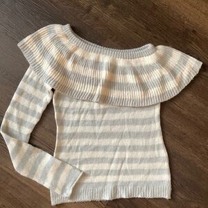 NWT Romeo + Juliet Couture off shoulder knit striped sweater size small